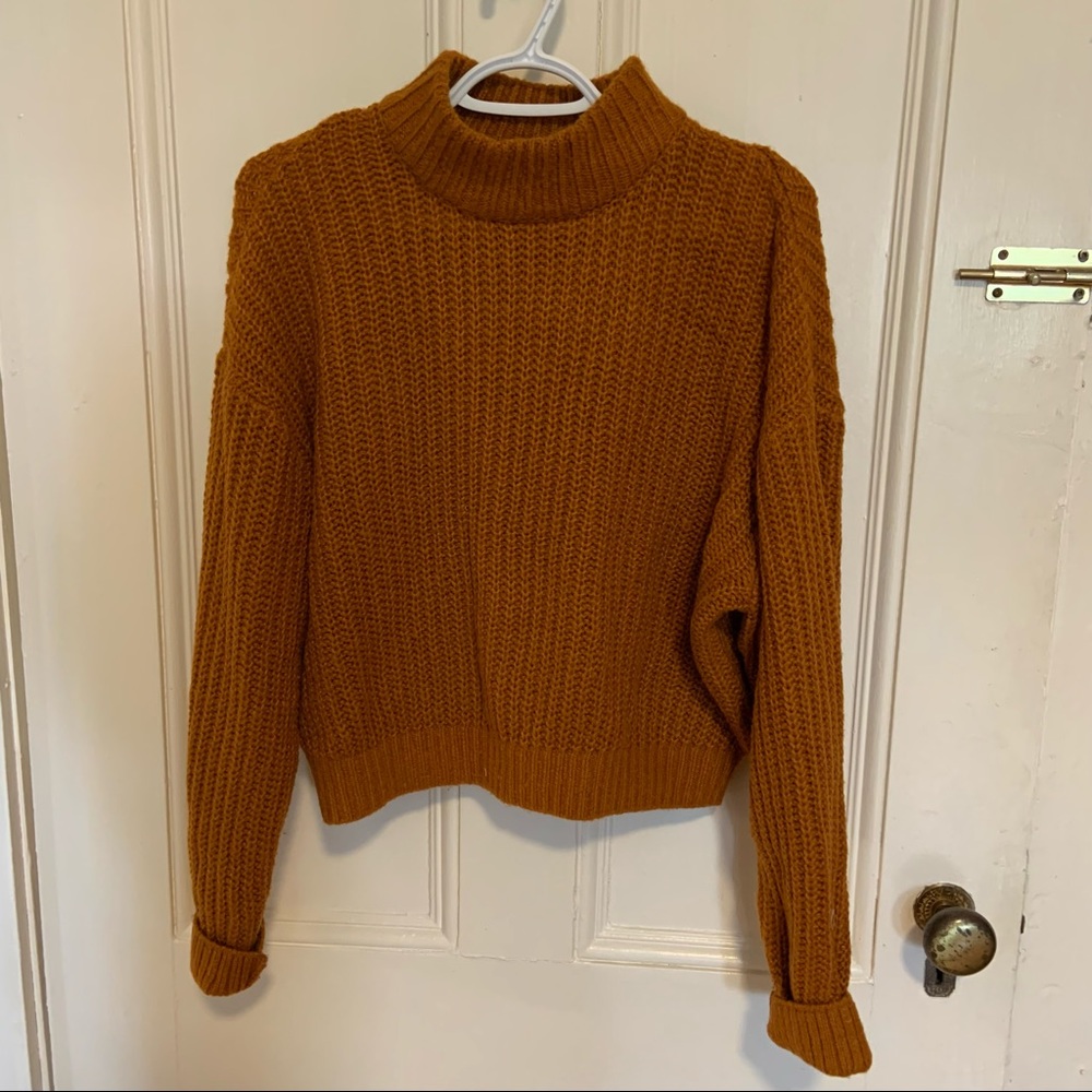 H&M Long Cropped Sweater